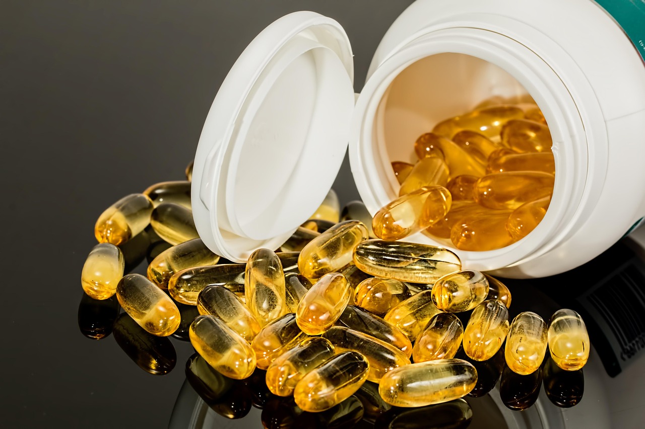 Fish oil capsules used to illustrate omega-3 supplementation and brain-health claims